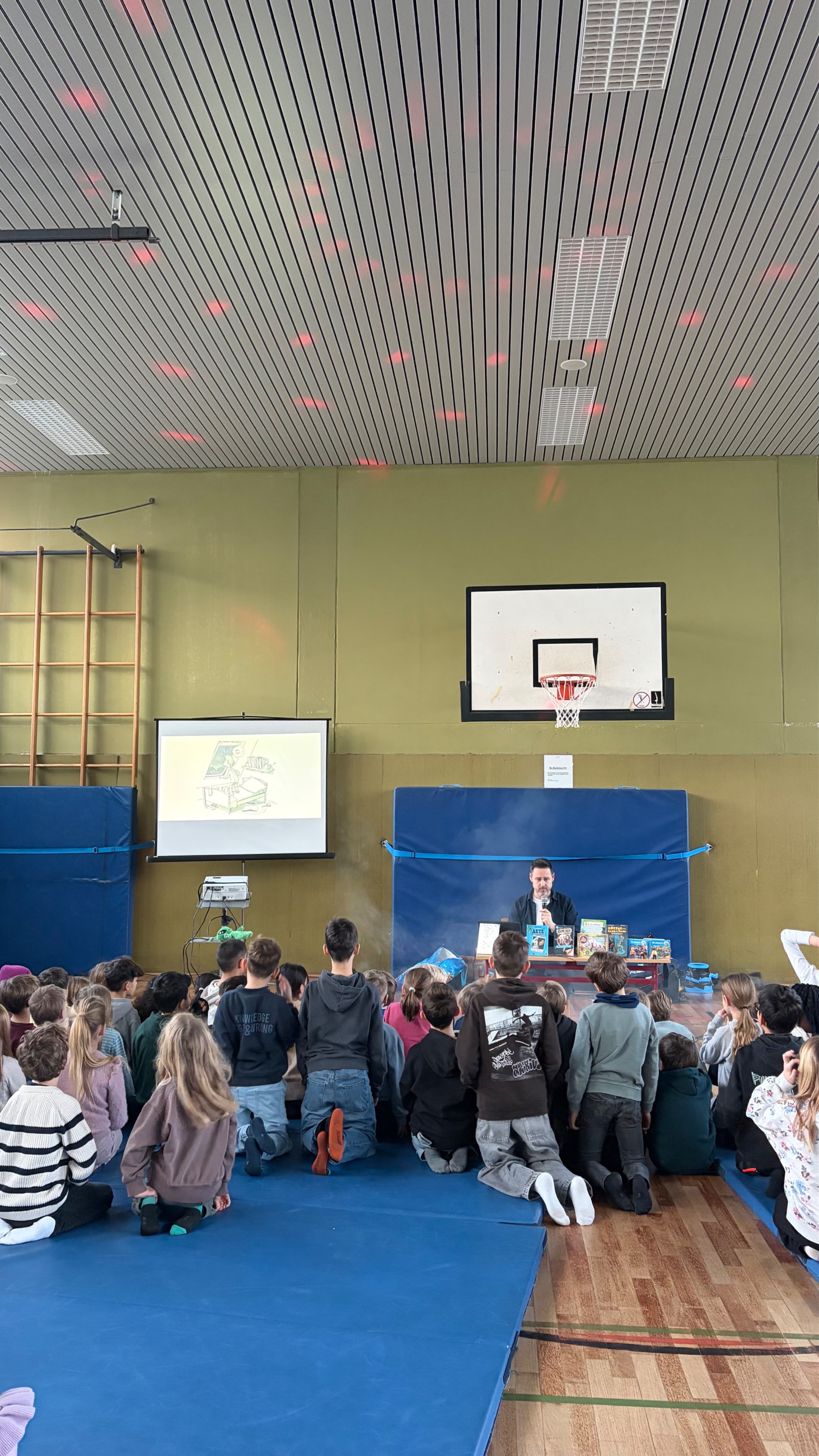 Autorenlesung an der DBS | dbs-pulheim.de Autorenlesung an der DBS